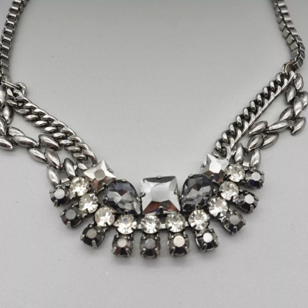 LOFT Necklace Statement Smokey Crystal Bib Pendant Gunmetal Chains 16 Inch - Picture 4 of 8